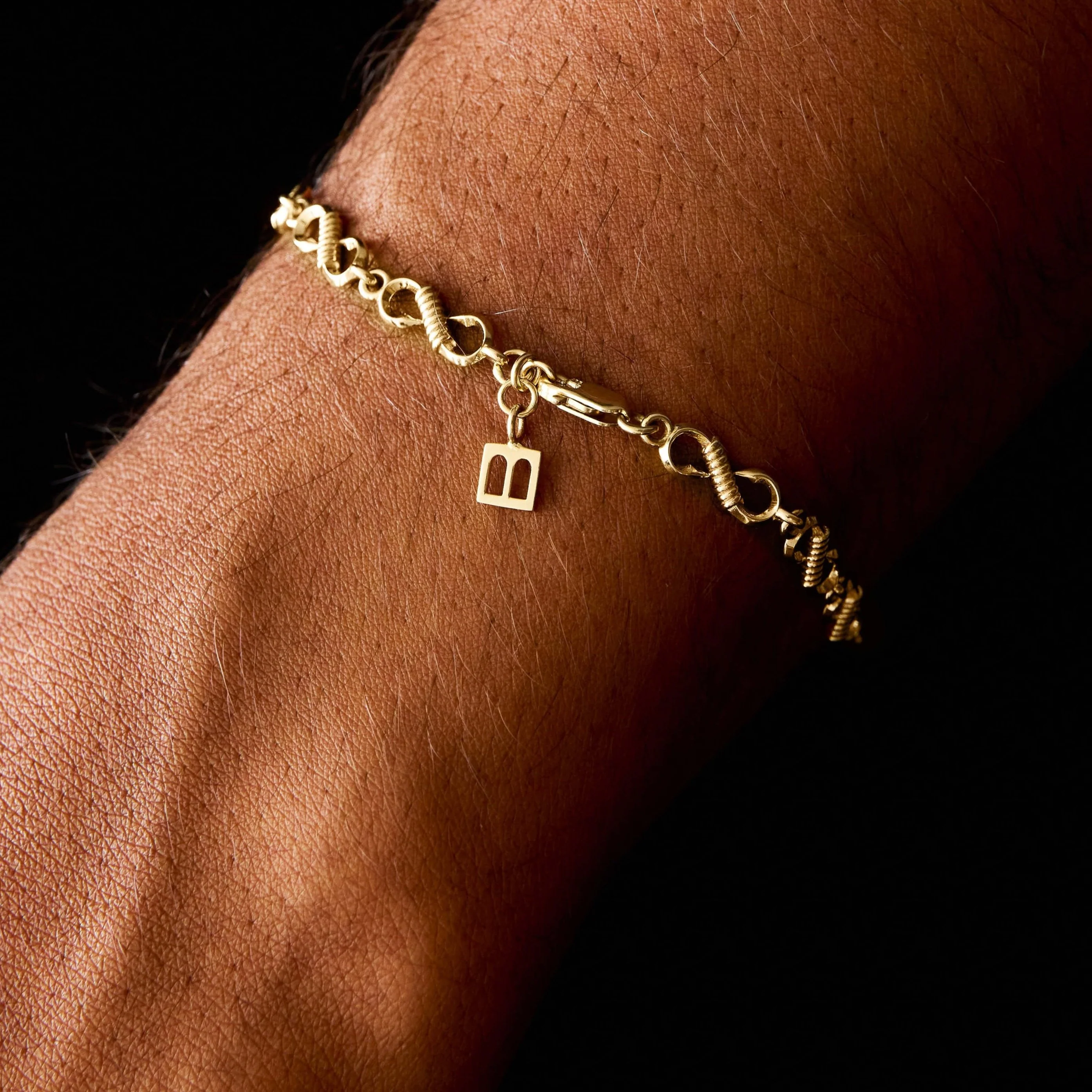 THE MINI FISH HOOK BRACELET - Image 5