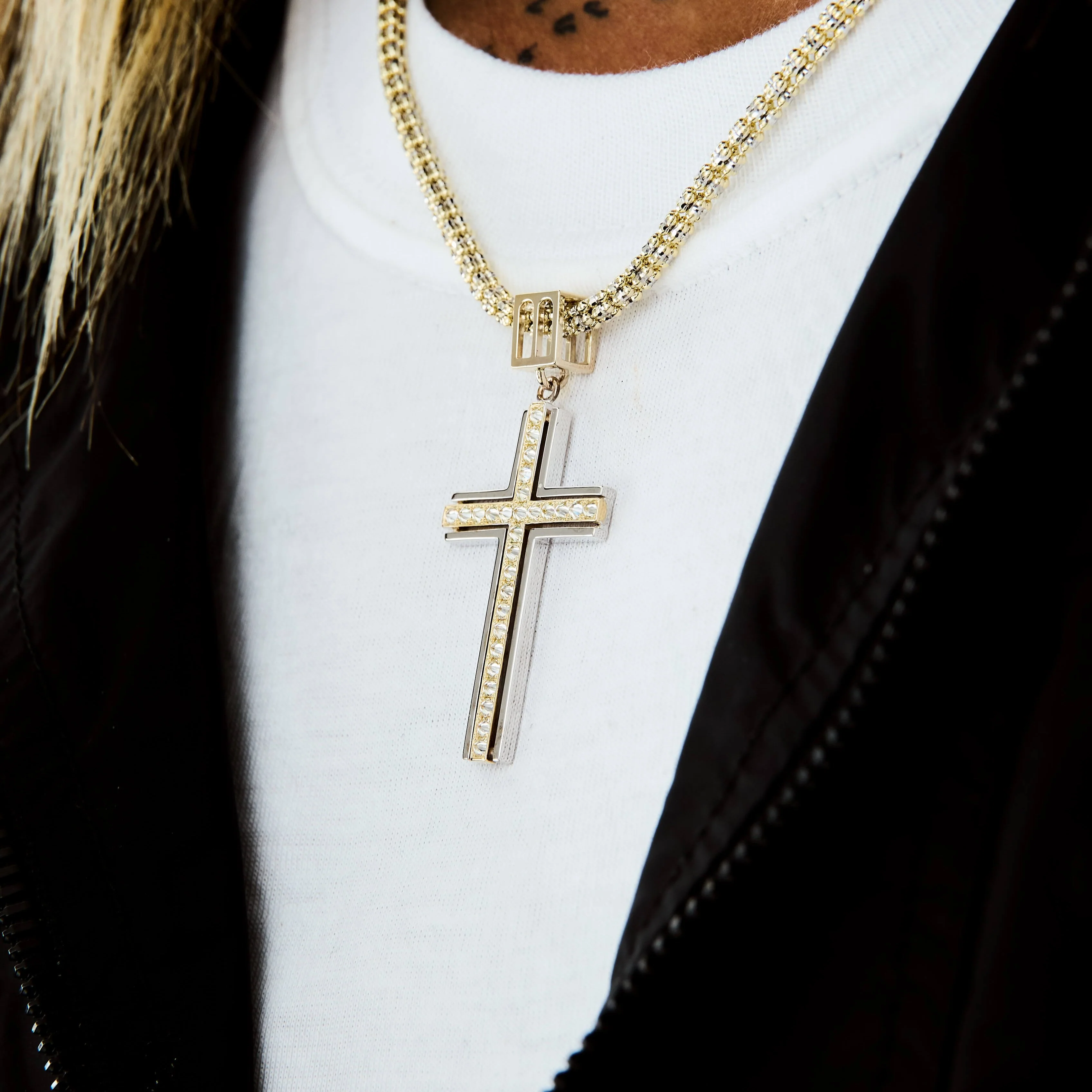 THE UPSIDE DOWN DIAMOND CROSS - Image 3